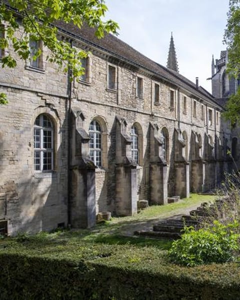 Musée Archéologique De Dijon