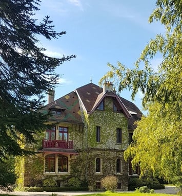 Découverte de la villa Le Chardenois et de son parc arboré.