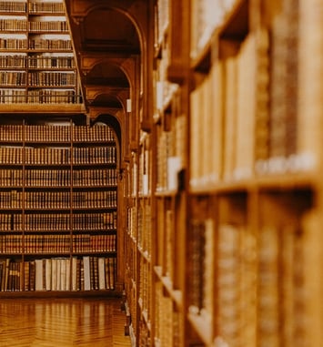 Visite de la bibliothèque patrimoniale