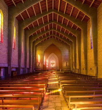 Visite de l'église Saint-Bernard et de la poudrière devenue chapelle Notre-Dame d'Ephèse