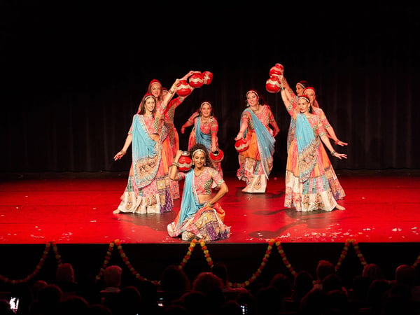 Namaste Bollywood : spectacle de danses indiennes