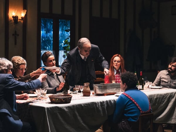 Le Dîner chez les français de V. Giscard d’Estaing